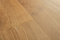 Panel winylowy Quick-Step Bloom AVMPU40088 — Dąb jesienny miodowy - detal struktury producenta 2